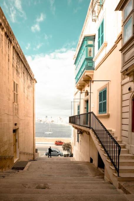 Chic, Stylish & Spacious Flat In Central Valletta Luaran gambar