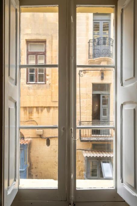 Chic, Stylish & Spacious Flat In Central Valletta Luaran gambar